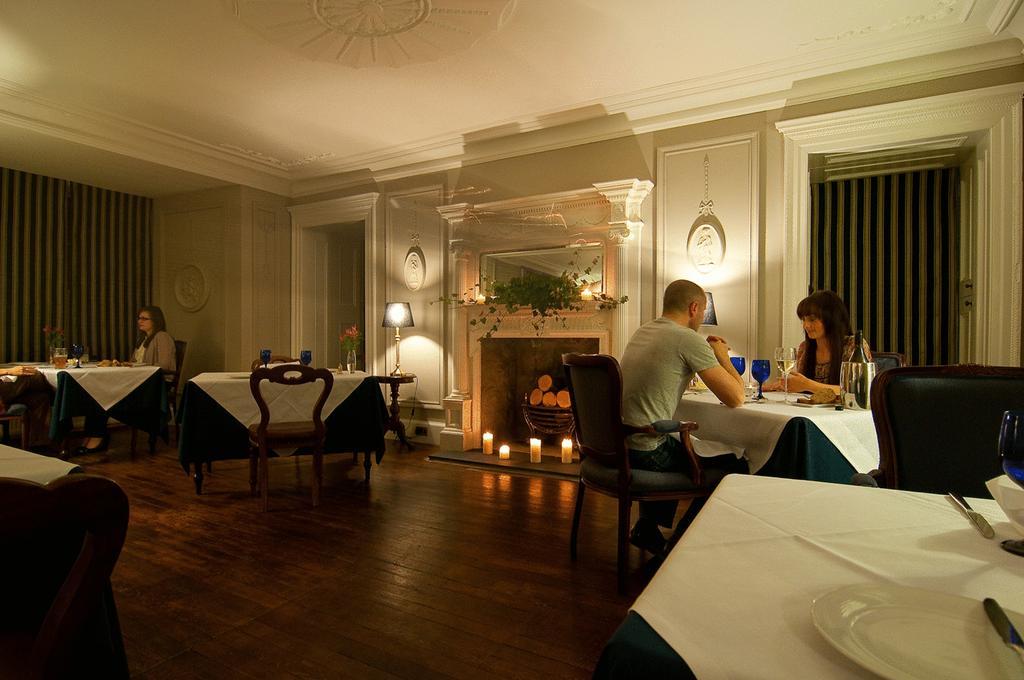 Barcaldine House & Self-Catering Cottages 奥本 餐厅 照片